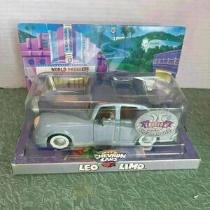 The Chevron Cars Leo Limo 25th Edition Vehicle 2000 Silver Chevron New in Box